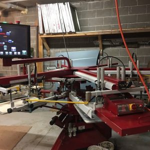 R3518 Anatol with screen in rack