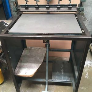 R3543 screen hand bench