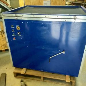 R3590.2Blue Exposure Cabinet