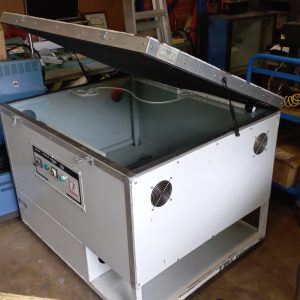 R4211 LUNAR LED EXPOS CAB 3 scaled 1