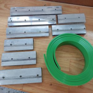 R4363 SQUEEGEE DEAL PIC 1 scaled 1