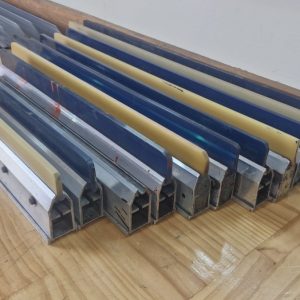 Used bundle of  Squeegees and Flood Bars for flat bed semi auto machines- R4511