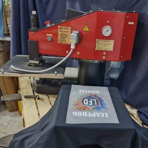 Used Dual Base Vayr Hydraulic Heat Press - R4801